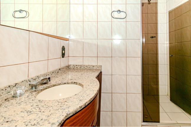 Imagem Casa com 3 Quartos à Venda, 243 m² em Menino Deus - Porto Alegre