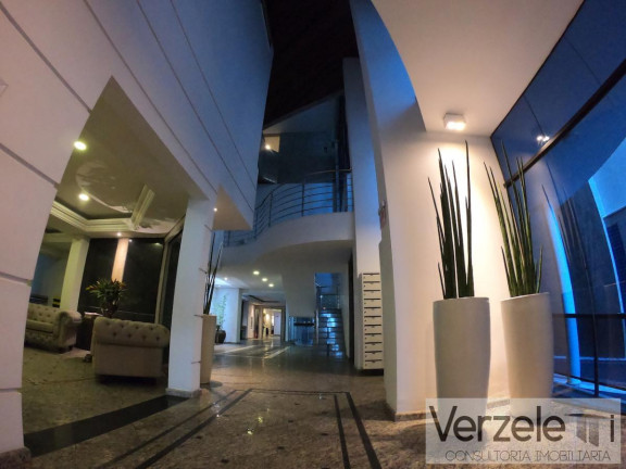 Imagem Apartamento com 3 Quartos à Venda, 180 m² em Barra Norte - Balneário Camboriú Imagem Apartamento com 3 Quartos à Venda, 180 m² em Barra Norte - Balneário Camboriú