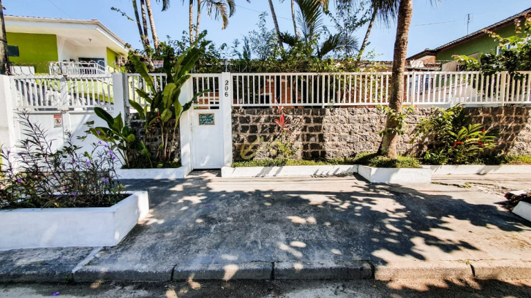 Imagem Casa com 6 Quartos à Venda, 250 m² em Tenório - Ubatuba