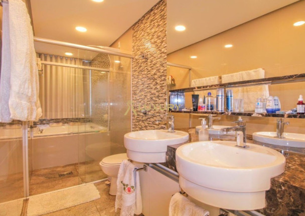 Imagem Imóvel com 4 Quartos à Venda, 276 m² em Funcionários - Belo Horizonte