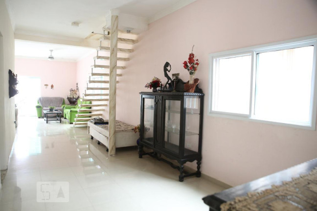 Imagem Casa com 4 Quartos à Venda, 410 m² em Maracanã - Praia Grande Imagem Casa com 4 Quartos à Venda, 410 m² em Maracanã - Praia Grande