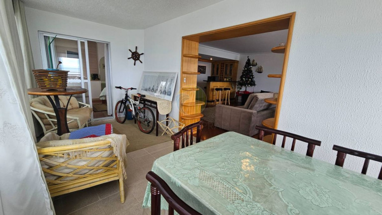 Imagem Apartamento com 3 Quartos à Venda, 2.100 m² em Centro - Balneário Camboriú