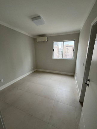 Imagem Apartamento com 3 Quartos para Alugar, 116 m² em Centro - Balneário Camboriú Imagem Apartamento com 3 Quartos para Alugar, 116 m² em Centro - Balneário Camboriú