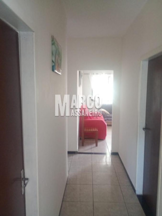 Imagem Casa com 3 Quartos à Venda, 360 m² em Paranaguamirim - Joinville Imagem Casa com 3 Quartos à Venda, 360 m² em Paranaguamirim - Joinville