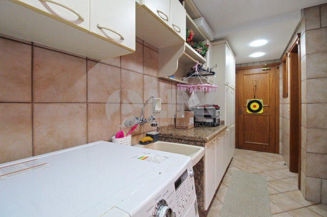 Imagem Casa com 4 Quartos à Venda, 381 m² em Chácara Das Pedras - Porto Alegre