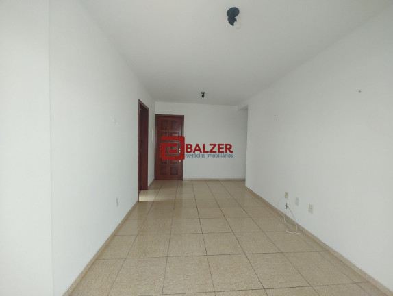 Imagem Apartamento com 2 Quartos à Venda, 102 m² em Centro - Florianópolis Imagem Apartamento com 2 Quartos à Venda, 102 m² em Centro - Florianópolis
