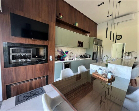 Imagem Casa com 3 Quartos à Venda, 196 m² em Centenário - Torres