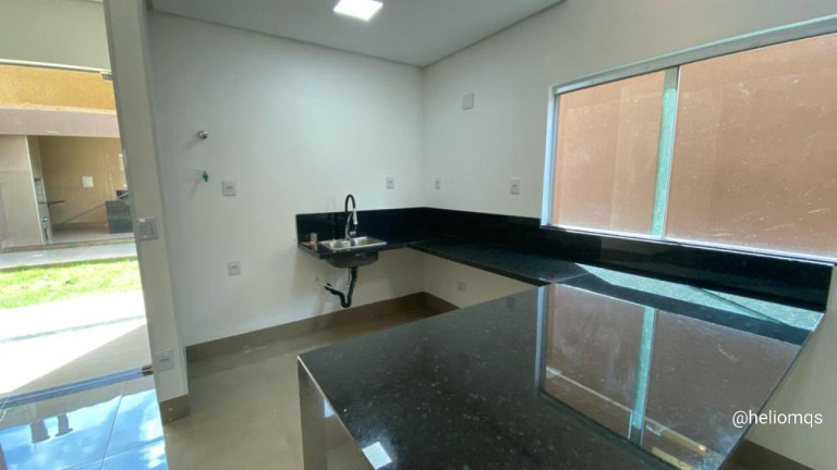 Imagem Sobrado com 4 Quartos à Venda, 195 m² em Parque Residencial Rita Vieira - Campo Grande Imagem Sobrado com 4 Quartos à Venda, 195 m² em Parque Residencial Rita Vieira - Campo Grande