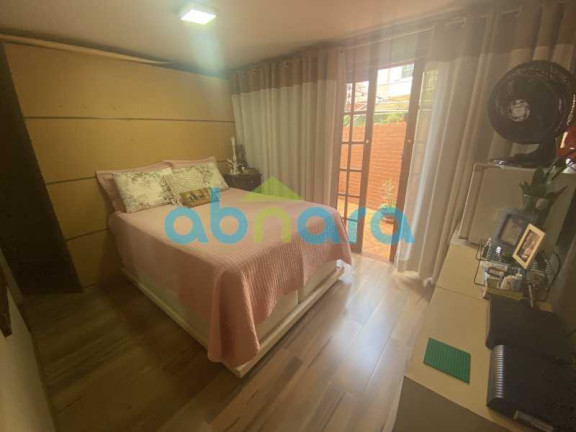 Imagem Casa com 2 Quartos à Venda, 170 m² em Laranjeiras - Rio De Janeiro Imagem Casa com 2 Quartos à Venda, 170 m² em Laranjeiras - Rio De Janeiro