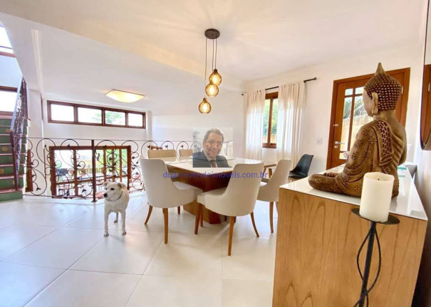 Imagem Casa de Condomínio com 4 Quartos à Venda, 325 m² em Moinho Velho - Cotia