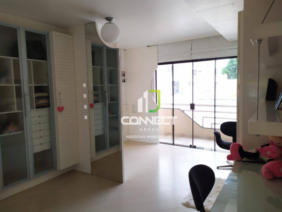 Imagem Casa com 3 Quartos à Venda, 335 m² em São João - Itajaí Imagem Casa com 3 Quartos à Venda, 335 m² em São João - Itajaí