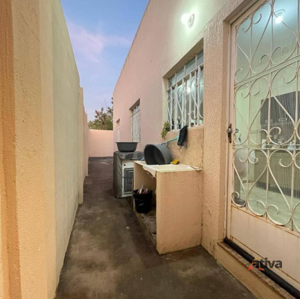 Imagem Casa com 3 Quartos à Venda, 70 m²