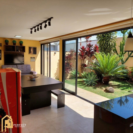 Imagem Casa com 4 Quartos à Venda, 215 m² em Centro - Santa Isabel