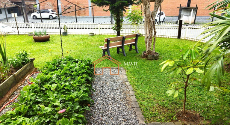 Imagem Casa com 12 Quartos à Venda, 348 m² em Costa E Silva - Joinville