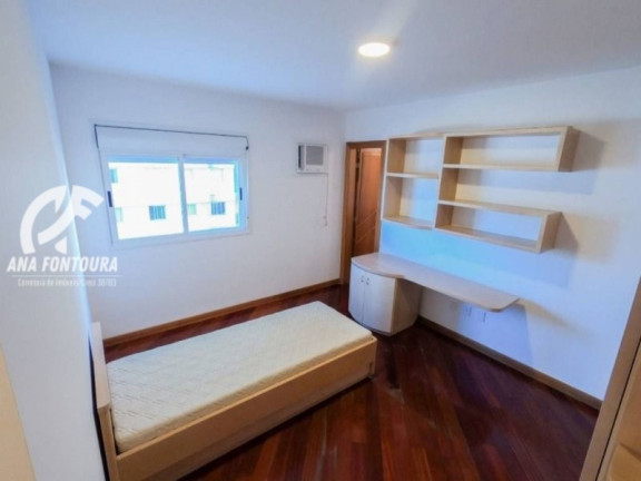 Imagem Apartamento com 3 Quartos à Venda, 159 m² em Centro - Balneário Camboriú Imagem Apartamento com 3 Quartos à Venda, 159 m² em Centro - Balneário Camboriú