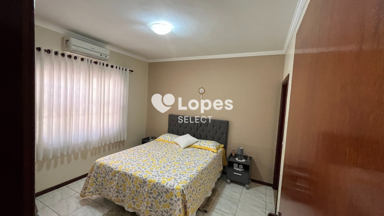 Imagem Casa com 3 Quartos à Venda, 190 m² em Santo Antônio - Louveira