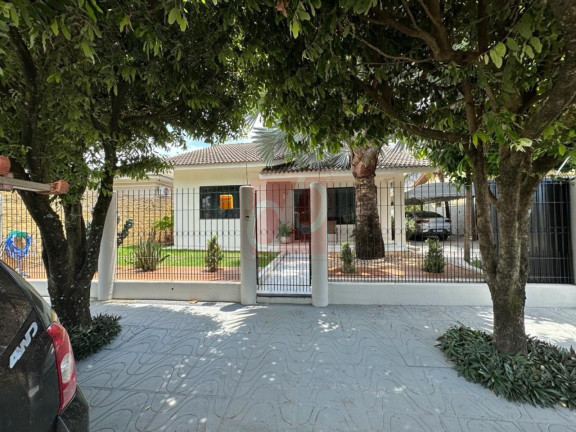 Casa com 3 Quartos à Venda, 450 m² em Village - Sorriso