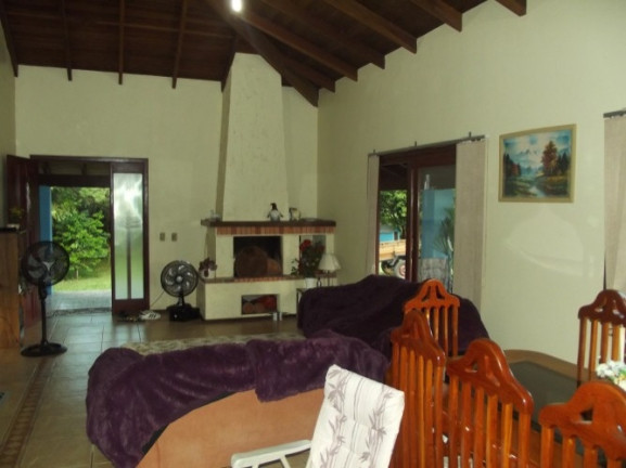 Imagem Casa com 4 Quartos à Venda, 2.000 m² em águas Claras - Viamão