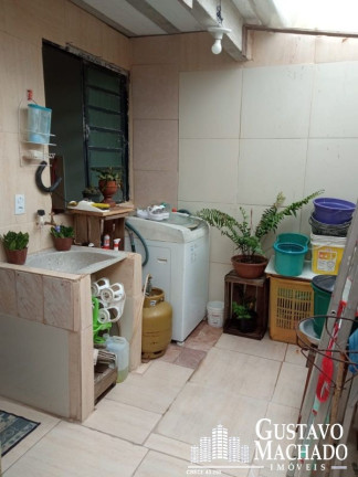 Imagem Casa com 2 Quartos à Venda, 90 m² em Vila Rica Três Poços - Volta Redonda