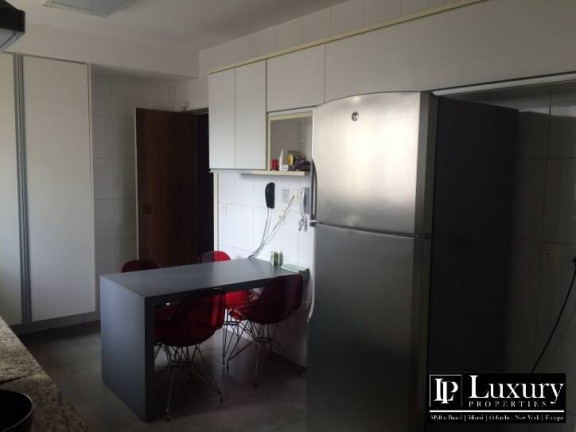 Imagem Apartamento com 4 Quartos à Venda, 226 m² em Vila Nova Conceição - São Paulo Imagem Apartamento com 4 Quartos à Venda, 226 m² em Vila Nova Conceição - São Paulo