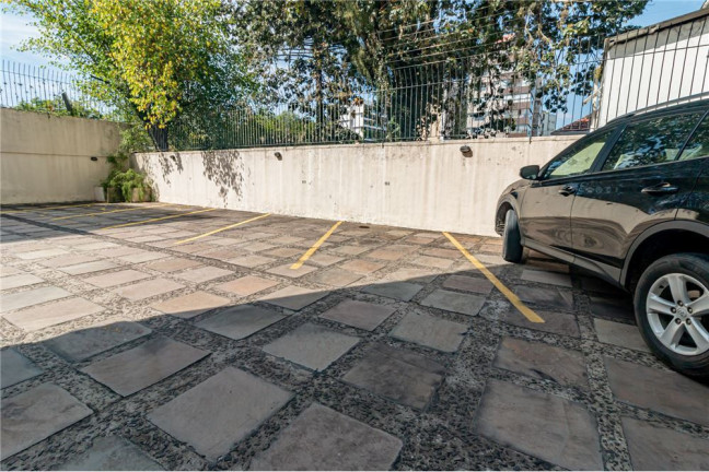 Imagem Imóvel com 3 Quartos à Venda,  em Moinhos De Vento - Porto Alegre