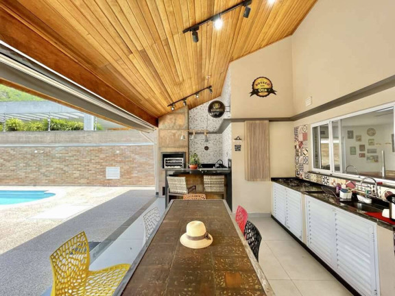 Imagem Casa com 5 Quartos à Venda, 240 m² em Recanto Impla - Carapicuíba