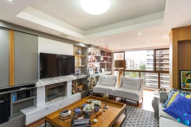 Imagem Apartamento com 3 Quartos à Venda, 222 m² em Auxiliadora - Porto Alegre Imagem Apartamento com 3 Quartos à Venda, 222 m² em Auxiliadora - Porto Alegre