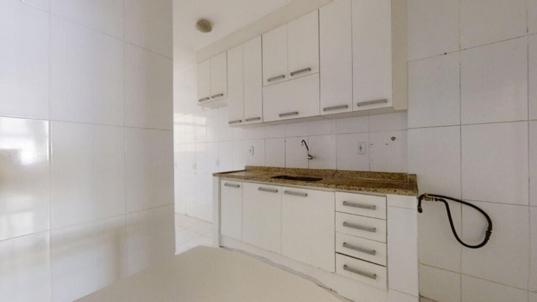 Imagem Imóvel com 3 Quartos à Venda, 98 m² em Copacabana - Rio De Janeiro Imagem Imóvel com 3 Quartos à Venda, 98 m² em Copacabana - Rio De Janeiro