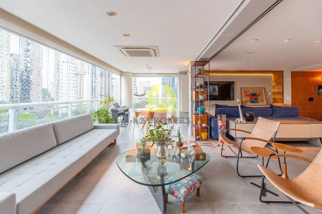 Imagem Apartamento com 3 Quartos à Venda, 201 m² em Itaim Bibi - São Paulo