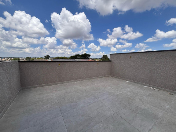 Imagem Casa com 3 Quartos à Venda, 162 m² em Uberaba - Curitiba