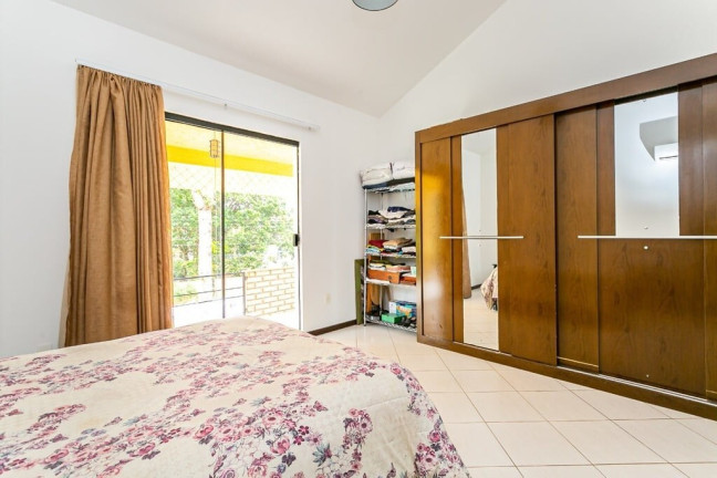 Imagem Casa com 6 Quartos à Venda, 222 m² em Campeche - Florianópolis