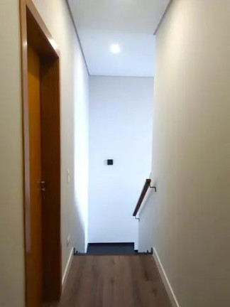 Imagem Casa de Condomínio com 3 Quartos à Venda, 190 m² em Conjunto Habitacional Alexandre Urbanas - Londrina Imagem Casa de Condomínio com 3 Quartos à Venda, 190 m² em Conjunto Habitacional Alexandre Urbanas - Londrina