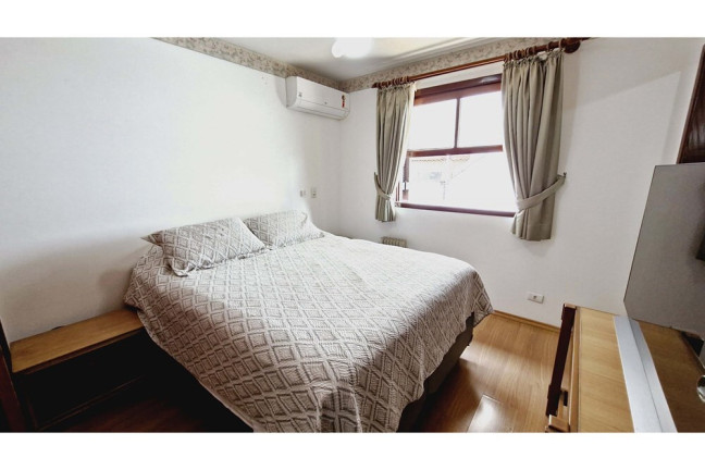 Imagem Casa com 3 Quartos à Venda, 535 m² em Vila Suzana - São Paulo Imagem Casa com 3 Quartos à Venda, 535 m² em Vila Suzana - São Paulo