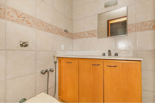 Imagem Casa de Condomínio com 3 Quartos à Venda, 205 m² em Ipanema - Porto Alegre