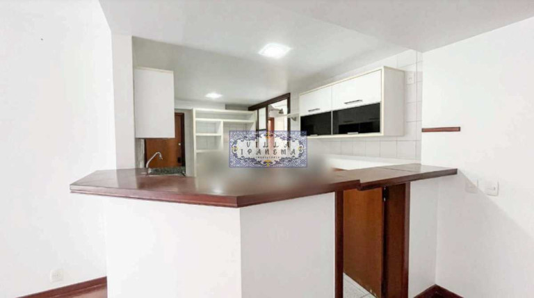 Imagem Apartamento com 4 Quartos à Venda, 140 m² em Leblon - Rio De Janeiro