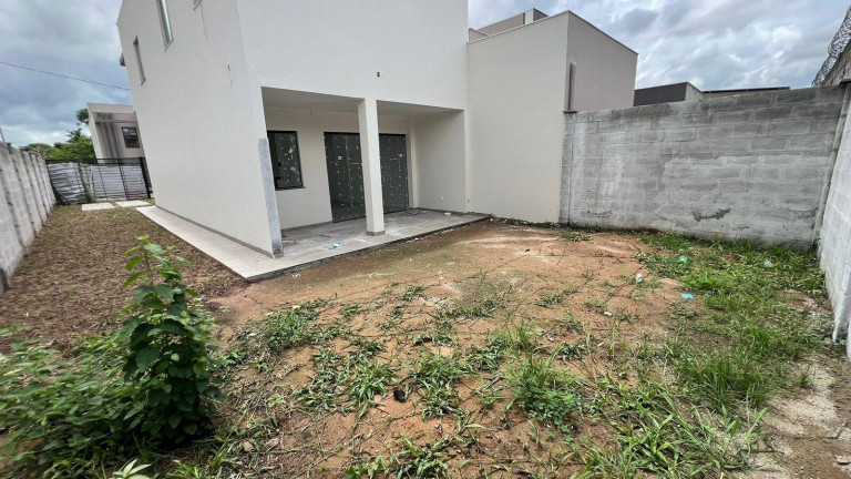 Imagem Casa com 3 Quartos à Venda, 200 m² em Papagaio - Feira De Santana Imagem Casa com 3 Quartos à Venda, 200 m² em Papagaio - Feira De Santana