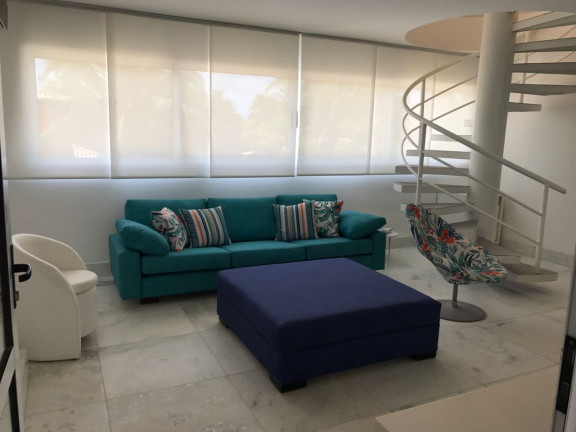 Imagem Casa com 6 Quartos à Venda, 8.000 m² em Busca Vida - Camaçari