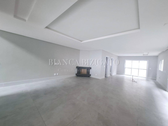 Imagem Casa com 4 Quartos à Venda, 281 m² em Uberaba - Curitiba Imagem Casa com 4 Quartos à Venda, 281 m² em Uberaba - Curitiba