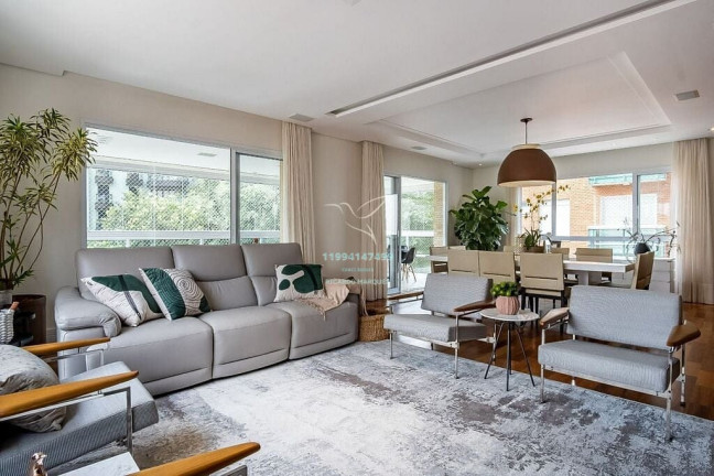 Imagem Apartamento com 4 Quartos à Venda, 215 m² em Moema - São Paulo