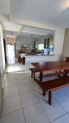 Imagem Sobrado com 6 Quartos à Venda, 300 m² em Ubatuba - São Francisco Do Sul Imagem Sobrado com 6 Quartos à Venda, 300 m² em Ubatuba - São Francisco Do Sul