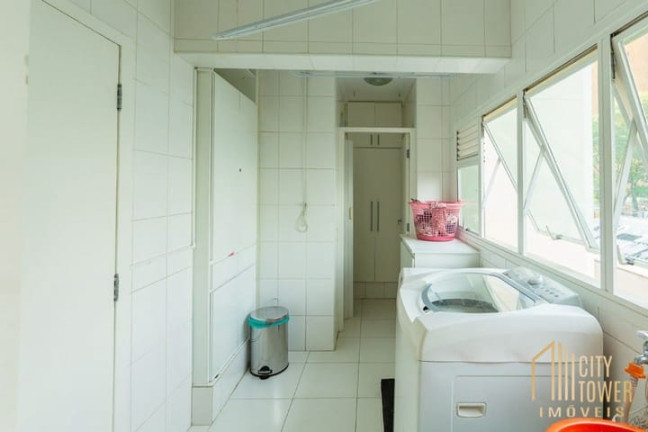 Imagem Apartamento com 3 Quartos à Venda, 210 m² em Moema - São Paulo Imagem Apartamento com 3 Quartos à Venda, 210 m² em Moema - São Paulo