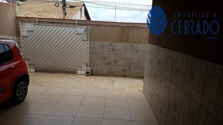 Imagem Casa com 4 Quartos à Venda, 315 m² em Jardim Alexandrina - Anápolis