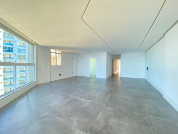 Imagem Apartamento com 3 Quartos à Venda, 127 m² em Centro Imagem Apartamento com 3 Quartos à Venda, 127 m² em Centro