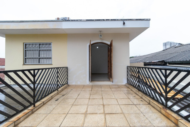 Imagem Sobrado com 3 Quartos à Venda, 240 m² em Vila Firmiano Pinto - São Paulo