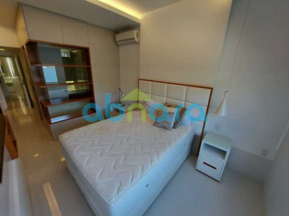 Imagem Apartamento com 3 Quartos à Venda, 112 m² em Lagoa - Rio De Janeiro Imagem Apartamento com 3 Quartos à Venda, 112 m² em Lagoa - Rio De Janeiro