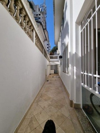 Imagem Casa com 3 Quartos à Venda, 195 m² em Gonzaga - Santos Imagem Casa com 3 Quartos à Venda, 195 m² em Gonzaga - Santos