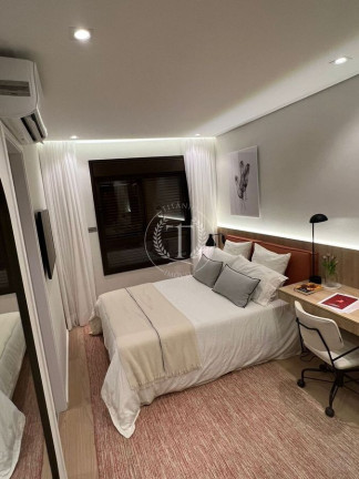 Imagem Cobertura com 2 Quartos à Venda, 128 m² em Pinheiros - São Paulo
