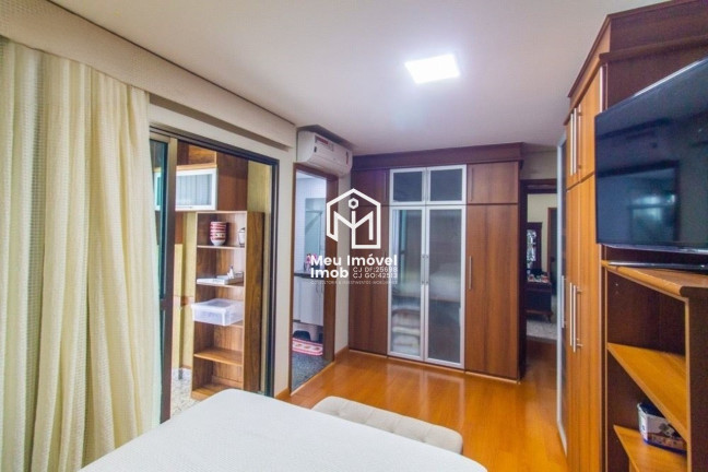 Imagem Imóvel com 4 Quartos à Venda, 210 m² em Asa Norte - Brasília Imagem Imóvel com 4 Quartos à Venda, 210 m² em Asa Norte - Brasília