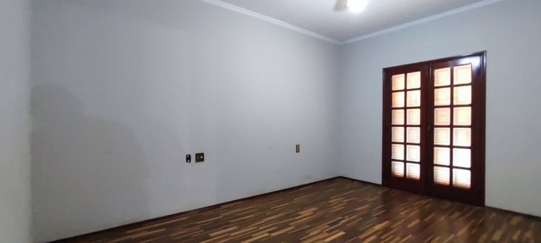 Imagem Sobrado com 3 Quartos à Venda, 205 m² em Vila Independência - Limeira Imagem Sobrado com 3 Quartos à Venda, 205 m² em Vila Independência - Limeira