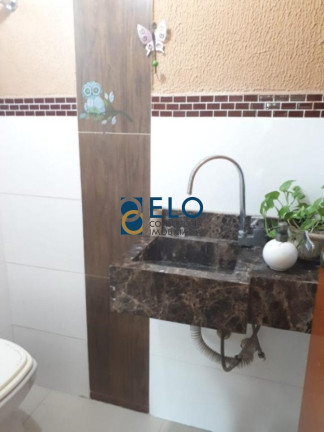 Imagem Sobrado com 4 Quartos à Venda, 200 m² em Marapé - Santos